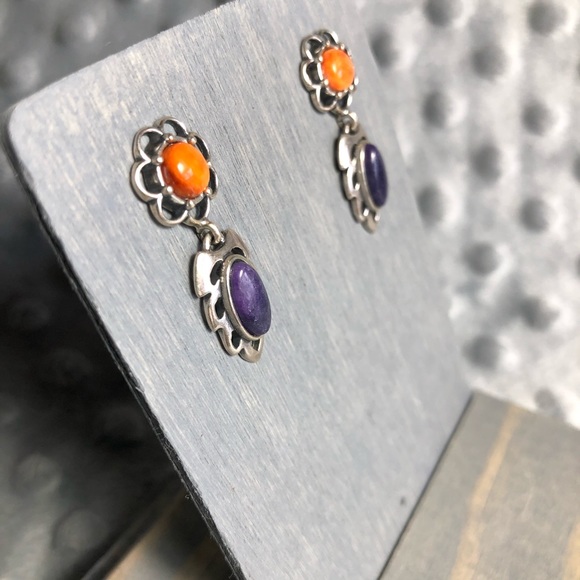 Spiny Oyster and Sterling Silver Earrings - Picture 5 of 8